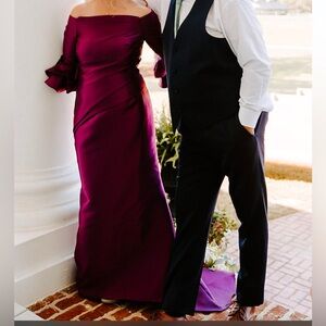Elegant Off-Shoulder Burgundy Wedding Dress